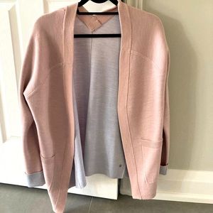 Gorgeous merino wool lululemon Womens reversible cardigan size 8.